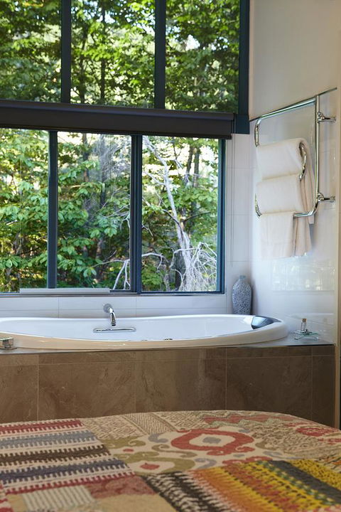 Ashwood Cottages - Hervey Bay Accommodation 0