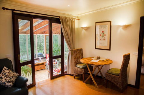 Ashwood Cottages - Hervey Bay Accommodation 2