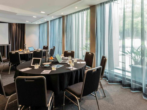 Quay West Suites Melbourne - Hervey Bay Accommodation 26