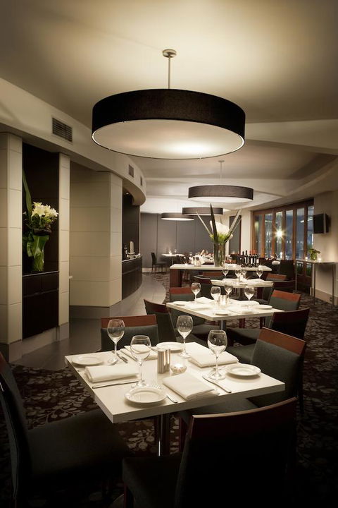 Quay West Suites Melbourne - Hervey Bay Accommodation 20