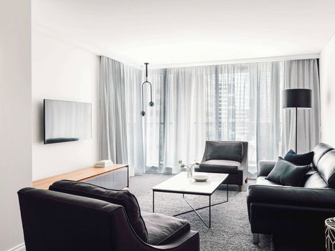 Quay West Suites Melbourne - Hervey Bay Accommodation 6