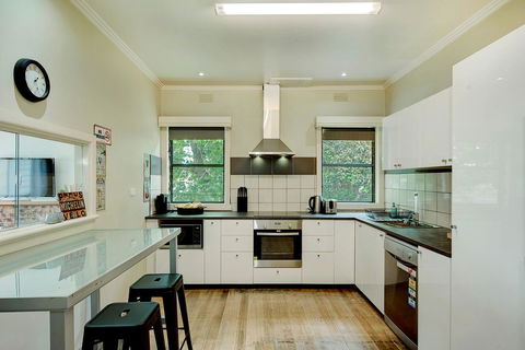 Jettycove Beach House - Hervey Bay Accommodation 9