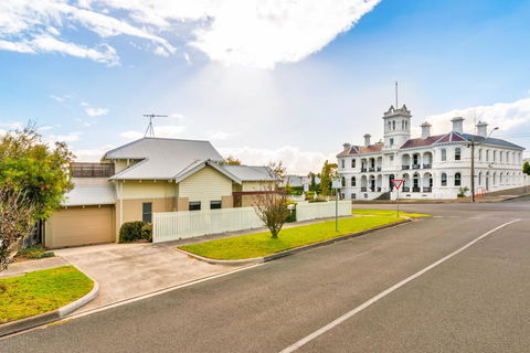 Beach Belle - Hervey Bay Accommodation 7