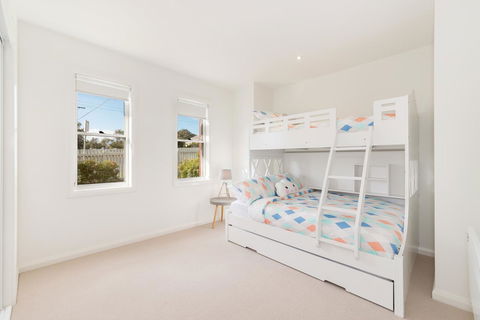 Beach Belle - Hervey Bay Accommodation 13