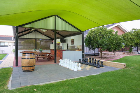 Mildura Holiday Villas - Hervey Bay Accommodation 38