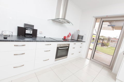 Mildura Holiday Villas - Hervey Bay Accommodation 40
