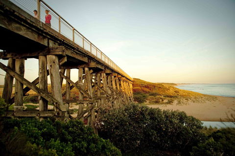 Stunning Waterfront Only 10 Minutes To Phillip Island - FREE EV UNIT 7kW For Electric Cars - Pet Friendly, Fireplace FREE WIFI Wine & Chocolates - Tourism Hervey Bay 20