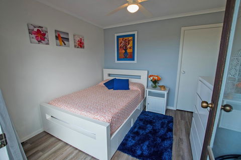 Stunning Waterfront Only 10 Minutes To Phillip Island - FREE EV UNIT 7kW For Electric Cars - Pet Friendly, Fireplace FREE WIFI Wine & Chocolates - Tourism Hervey Bay 19