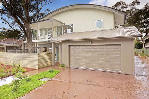 The Beach Townhouse - Hervey Bay Accommodation 1