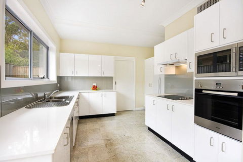 The Beach Townhouse - Hervey Bay Accommodation 2