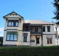 The Bischoff Hotel - Hervey Bay Accommodation
