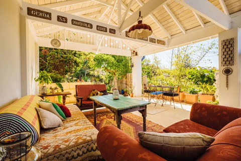 The Blue Beach House - Hervey Bay Accommodation 0