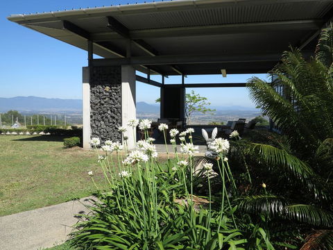 The Bunyip Retreat - Tourism Hervey Bay 0
