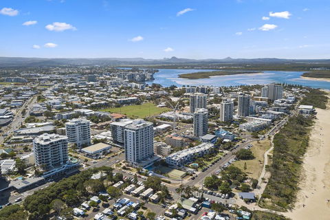 The Burlington Holiday Apartments - Hervey Bay Accommodation 1