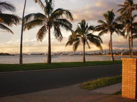 The Carnarvon Luxury Canal Home - Hervey Bay Accommodation 1