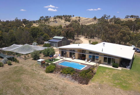 The Chocolate Lily Bed & Breakfast - Hervey Bay Accommodation 2
