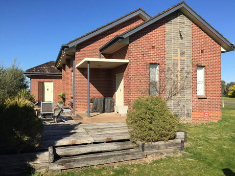 The Church Retreat - Hervey Bay Accommodation 0