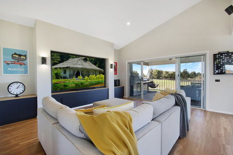 The Clubhouse On Black Bull - Hervey Bay Accommodation 0
