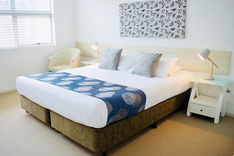 The Coast Motel - Hervey Bay Accommodation 2