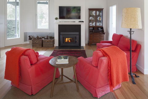 The Cottage At Bolobek - Tourism Hervey Bay 2