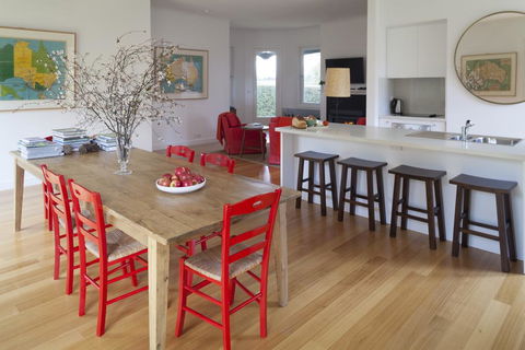 The Cottage At Bolobek - Tourism Hervey Bay 1