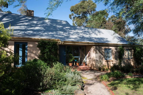 The Cottage At Riverside Farm - Hervey Bay Accommodation 2