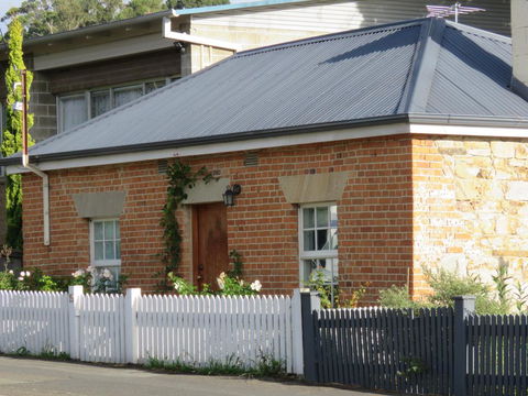 The Cottage South Hobart - Hervey Bay Accommodation 0