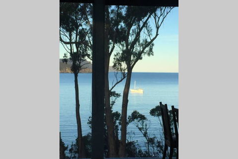 The Cove... On The Rocks At Port Arthur - Hervey Bay Accommodation 2