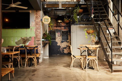 The Criterion Hotel - Hervey Bay Accommodation 2