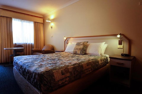 The Crossing Motel - Hervey Bay Accommodation 0