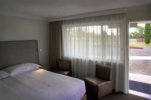 The Duck Inn Apartments - Hervey Bay Accommodation 1