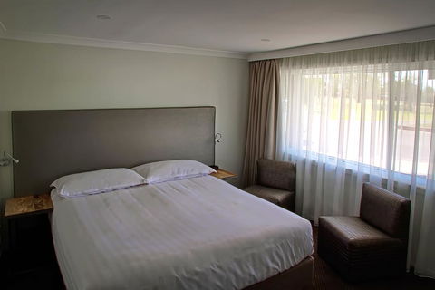 The Duck Inn Apartments - Hervey Bay Accommodation 2