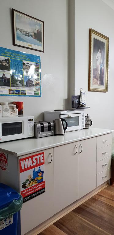 The Eastern Hotel - Hervey Bay Accommodation 0