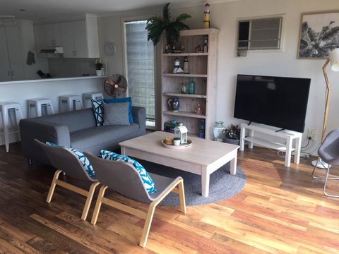 The Esplanade Holiday Home - Tourism Hervey Bay 1