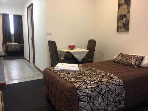 The Esplanade Motel - Hervey Bay Accommodation 3