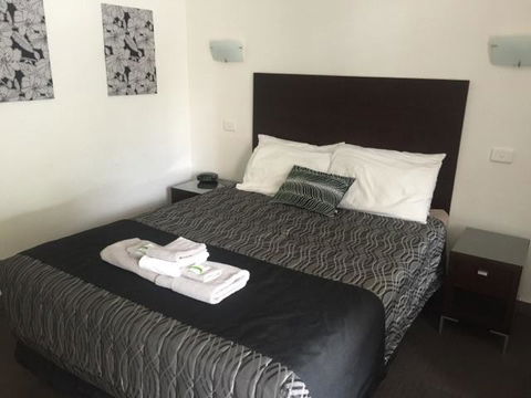 The Esplanade Motel - Hervey Bay Accommodation 0