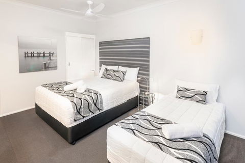 The Esplanade Motel - Tourism Hervey Bay 3