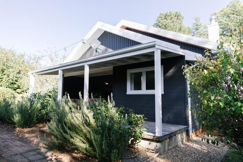 The Farm House At Springfield - Tourism Hervey Bay 0