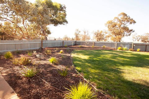 The Farmhouse. - Hervey Bay Accommodation 3