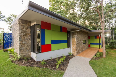 The Feathered Nest - Luxury Wildlife Retreat - Hervey Bay Accommodation 1