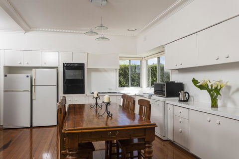 The Farm House - Hervey Bay Accommodation 2