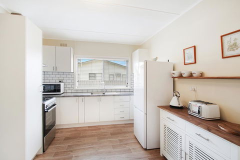 The Fishermans Cottage - Tourism Hervey Bay 3