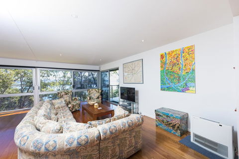 The Folly - Hervey Bay Accommodation 2