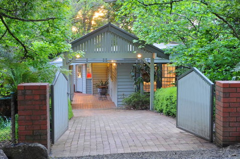 The Gallery B&B Olinda - Hervey Bay Accommodation 2