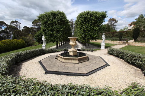 The Gatehouse At Villa Raedward - Hervey Bay Accommodation 1