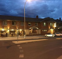 The George Hotel - Hervey Bay Accommodation