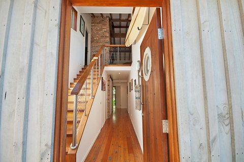 The Hawk At Wategos Beach - Hervey Bay Accommodation 3