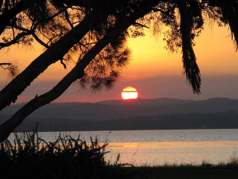 The Jetty Cabin Lakeside - Tourism Hervey Bay 0