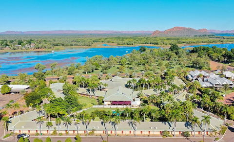 The Kimberley Grande Hotel - Tourism Hervey Bay 0