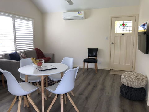 The Kookaburra Cottage - Tourism Hervey Bay 3